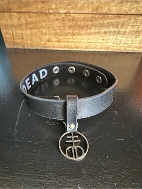 Dropdead Leather Choker